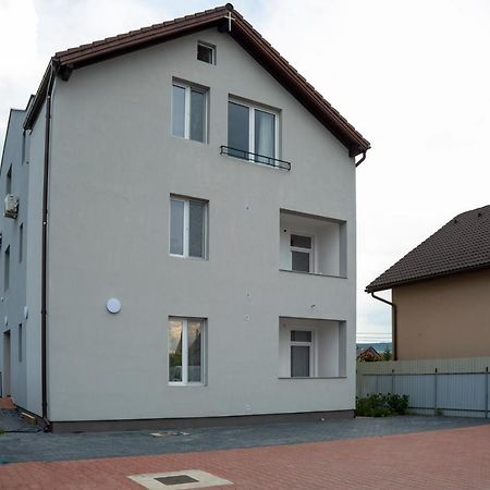 Solomon Apartments Ap 3 Sîngeorgiu de Mureş المظهر الخارجي الصورة